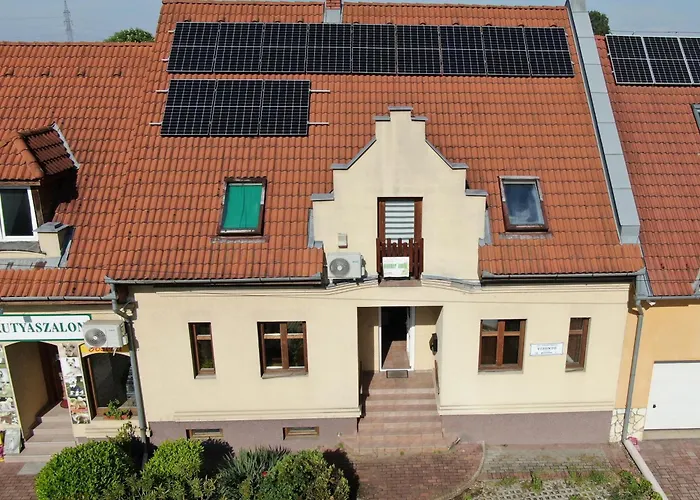 Highway House